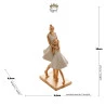 Figura Decorativa Wolff Resina Família Branco 10x7x20cm