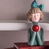 Figura Decorativa Wolff Resina Boneca C/maça 9,5x9,5x23cm